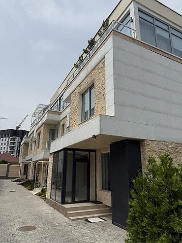 Продается премиальный таунхаус в закрытом VIP-городке «Браво» ▪️ 3 at lalafo.kg Продается премиальный таунхаус в закрытом VIP-городке «Браво» ▪️ 3