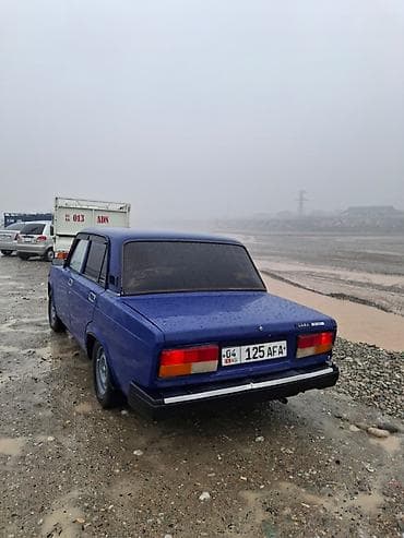 ВАЗ (ЛАДА) 2107: 2001 г., Седан at lalafo.kg ВАЗ (ЛАДА) 2107: 2001 г., Седан