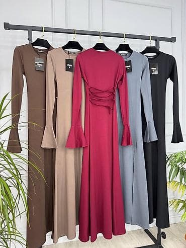 Платье макси с сзади на завязке с длинным рукавом и шнуровкой по at lalafo.kg Платье макси с сзади на завязке с длинным рукавом и шнуровкой по