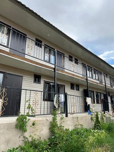 Гостевые номера в двухэтажном мини-отеле с галереей.Сдаем на at lalafo.kg Гостевые номера в двухэтажном мини-отеле с галереей.Сдаем на