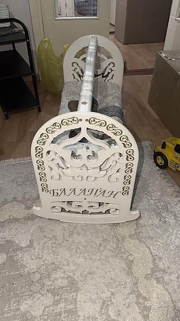 Люлька, Б/у, Колыбель, Дерево, цвет - Белый, Самовывоз, Платная доставка at lalafo.kg Люлька, Б/у, Колыбель, Дерево, цвет - Белый, Самовывоз, Платная доставка