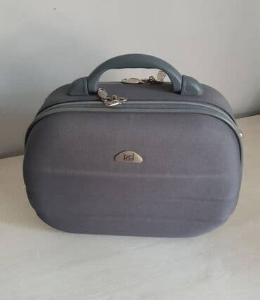 Кейс для инструментов парикмахера. Практически новый. Качество at lalafo.kg Кейс для инструментов парикмахера. Практически новый. Качество