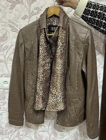 Женская кожаная куртка из натуральной кожи.
- Размер по ярлыку: EU 48 at lalafo.kg Женская кожаная куртка из натуральной кожи.
- Размер по ярлыку: EU 48