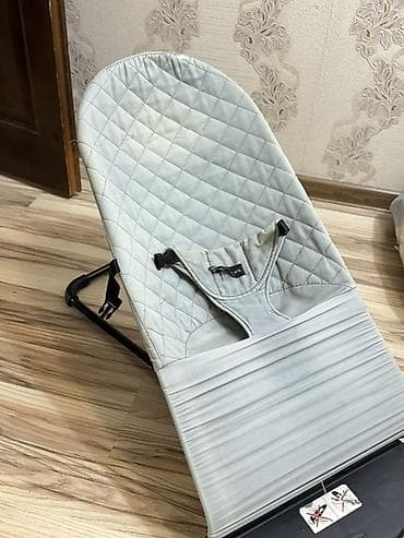 Детский шезлонг, Б/у, Качалка, Железо, цвет - Серый at lalafo.kg Детский шезлонг, Б/у, Качалка, Железо, цвет - Серый