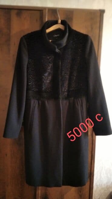 Пальто, Классика, Осень-весна, Короткая модель, Приталенная модель, 4XL at lalafo.kg Пальто, Классика, Осень-весна, Короткая модель, Приталенная модель, 4XL