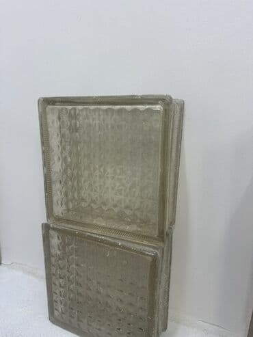 Стеклоблоки декоративные квадратные В наличии 45 шт можем достать at lalafo.kg Стеклоблоки декоративные квадратные В наличии 45 шт можем достать