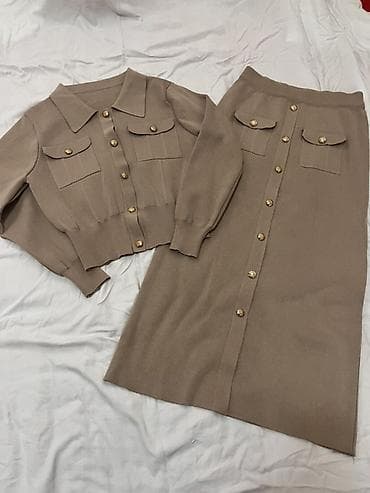 Женская одежда, капсула из 4 единиц (нейтральные бежевые/хаки/черный at lalafo.kg Женская одежда, капсула из 4 единиц (нейтральные бежевые/хаки/черный