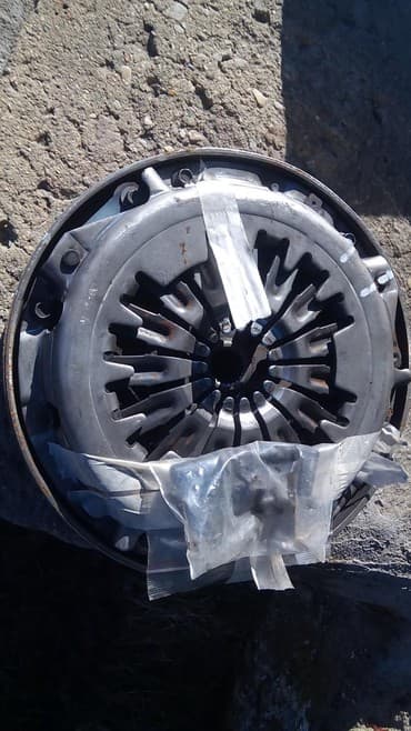 Сцепление в сборе Mazda at lalafo.kg Сцепление в сборе Mazda