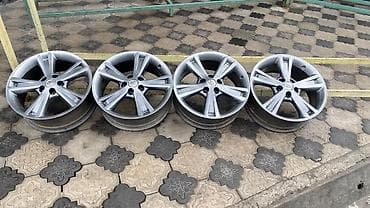 Литые Диски R 18 Toyota, Комплект, отверстий - 5 at lalafo.kg Литые Диски R 18 Toyota, Комплект, отверстий - 5