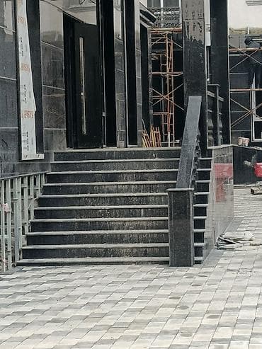Облицовка лестниц и фасадов натуральным камнем - Профессиональная at lalafo.kg Облицовка лестниц и фасадов натуральным камнем - Профессиональная