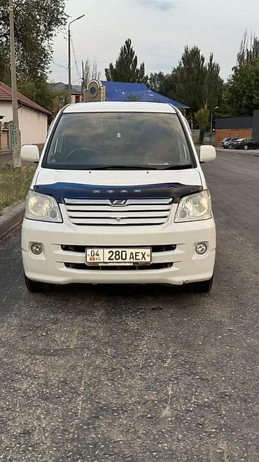 Toyota Noah: 2003 г., 2 л, Автомат, Бензин, Минивэн at lalafo.kg Toyota Noah: 2003 г., 2 л, Автомат, Бензин, Минивэн