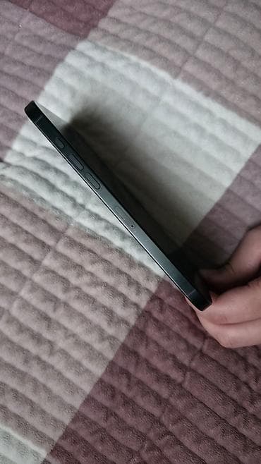 IPhone 16 Pro Max, Б/у, 256 ГБ, Jet Black, Зарядное устройство at lalafo.kg — 4 IPhone 16 Pro Max, Б/у, 256 ГБ, Jet Black, Зарядное устройство — 4