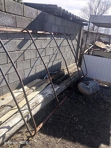 Продаю тент с железными трубами на Портер 1и на Портер 2 at lalafo.kg Продаю тент с железными трубами на Портер 1и на Портер 2