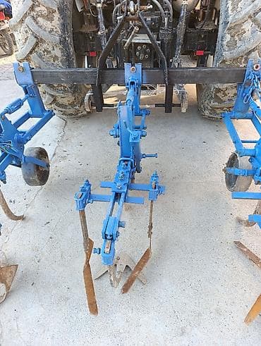 Культиватор междурядный навесной - Тип: прицепной/навесной к трактору at lalafo.kg Культиватор междурядный навесной - Тип: прицепной/навесной к трактору