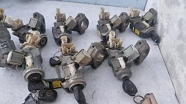Жандыруу кулпусу Toyota 2003 г., Колдонулган, Оригинал, Жапония lalafo.kg да Жандыруу кулпусу Toyota 2003 г., Колдонулган, Оригинал, Жапония
