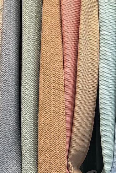 Стеганое покрывало велюровые на кровать (набор) двумя наволочками at lalafo.kg Стеганое покрывало велюровые на кровать (набор) двумя наволочками