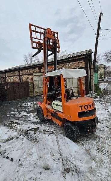Погрузчик, Toyota, Колесный, Вилочный at lalafo.kg Погрузчик, Toyota, Колесный, Вилочный