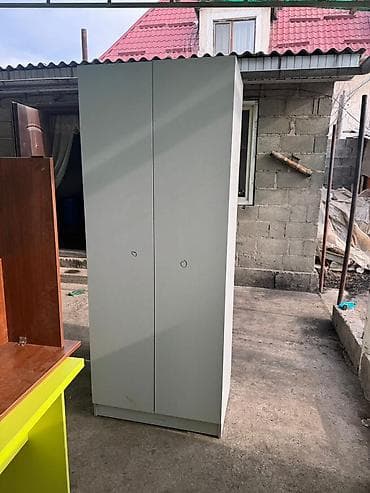 Шифоньер, шкаф для одежды, Прямой, ЛДСП at lalafo.kg Шифоньер, шкаф для одежды, Прямой, ЛДСП