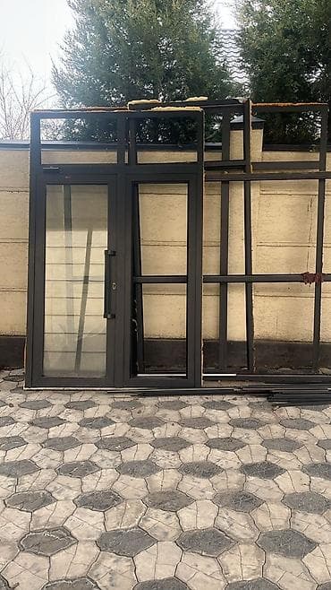 Готовое алюминиевое окно, Тип окна: Панорамные, Декоративные особенности: Другие особенности, Б/у, Без установки, Без рассрочки at lalafo.kg Готовое алюминиевое окно, Тип окна: Панорамные, Декоративные особенности: Другие особенности, Б/у, Без установки, Без рассрочки