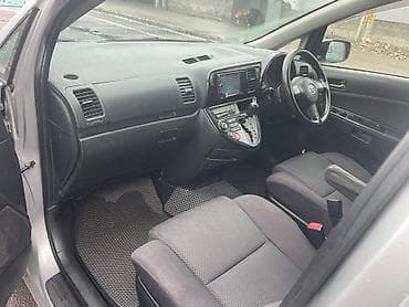 Toyota WISH: 2003 г., 1.8 л, Автомат, Бензин, Минивэн at lalafo.kg — 8 Toyota WISH: 2003 г., 1.8 л, Автомат, Бензин, Минивэн — 8