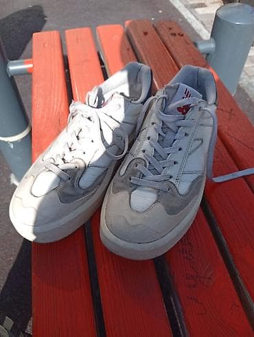 Мужские кроссовки, 40.5, New Balance, Б/у, цвет - Белый, Самовывоз at lalafo.kg Мужские кроссовки, 40.5, New Balance, Б/у, цвет - Белый, Самовывоз