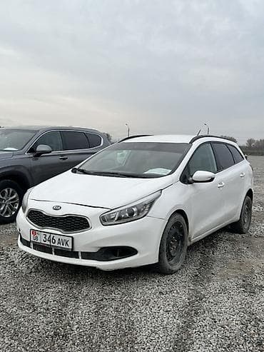 Kia Ceed: 2014 г., 1.4 л, Механика, Бензин, Универсал at lalafo.kg Kia Ceed: 2014 г., 1.4 л, Механика, Бензин, Универсал