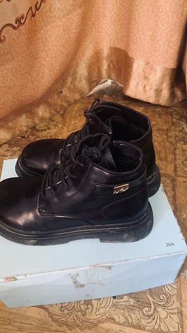 Мужские ботинки, 38, 38.5, ARKET, Новый, цвет - Черный, Платная доставка, Самовывоз at lalafo.kg Мужские ботинки, 38, 38.5, ARKET, Новый, цвет - Черный, Платная доставка, Самовывоз