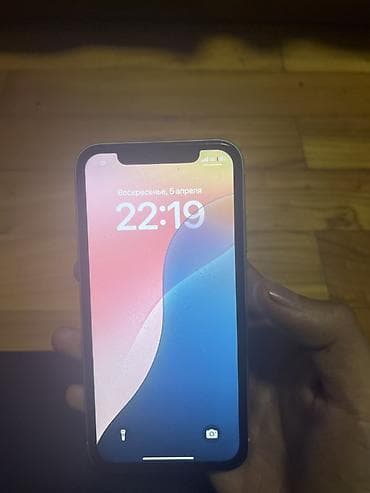 IPhone 11, Б/у, 128 ГБ, Черный, Чехол, 81 % at lalafo.kg IPhone 11, Б/у, 128 ГБ, Черный, Чехол, 81 %