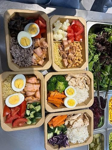Требуется Повар : Горячий цех, Европейская кухня, Без опыта at lalafo.kg Требуется Повар : Горячий цех, Европейская кухня, Без опыта