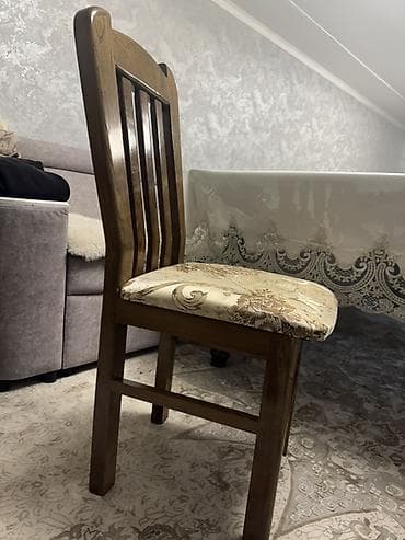 Тигүүчүлөр үчүн отургучтар: Ашкана үчүн отургуч, Жыгач, түсү - Күрөң lalafo.kg да — 1 Тигүүчүлөр үчүн отургучтар: Ашкана үчүн отургуч, Жыгач, түсү - Күрөң — 1