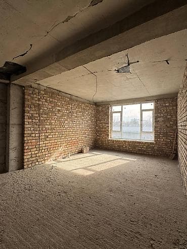 Продаётся дом 900 м² 15м на 20 м район Пишпек 50 метров от Льва at lalafo.kg Продаётся дом 900 м² 15м на 20 м район Пишпек 50 метров от Льва