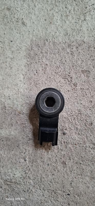 Датчик детонации Toyota Япония at lalafo.kg Датчик детонации Toyota Япония