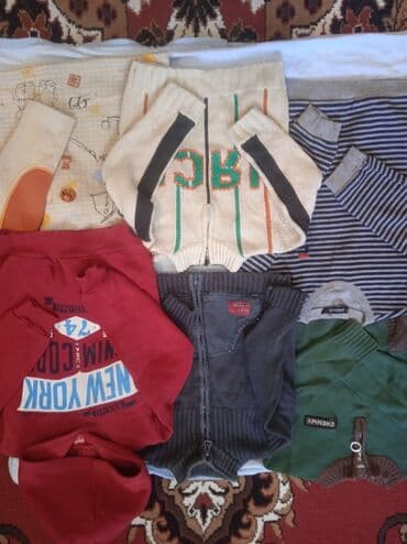 Продаю кофты б/у на мальчика. и много много б/у вещей at lalafo.kg Продаю кофты б/у на мальчика. и много много б/у вещей