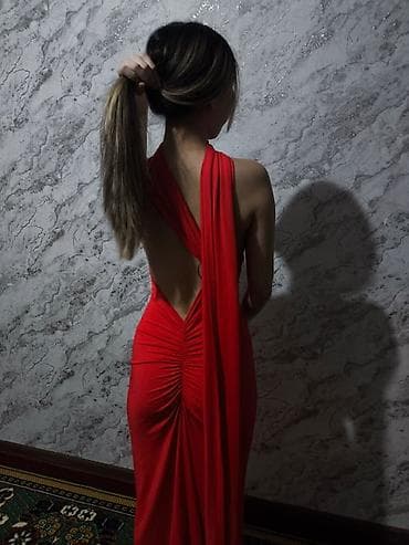 Продаю новые и б/у Платья вечерние и нарядные - Красное платье-1500 at lalafo.kg Продаю новые и б/у Платья вечерние и нарядные - Красное платье-1500