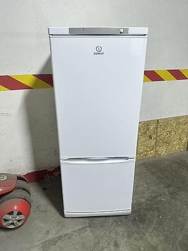 Холодильник Indesit, Б/у, Двухкамерный, De frost (капельный), 60 * 150 * 60 at lalafo.kg Холодильник Indesit, Б/у, Двухкамерный, De frost (капельный), 60 * 150 * 60