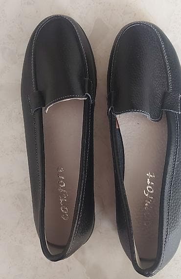 Туфли кожаные на плоской подошве,новые,размер 37,новые,мягкие, очень at lalafo.kg Туфли кожаные на плоской подошве,новые,размер 37,новые,мягкие, очень