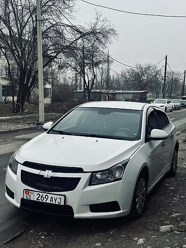 Chevrolet Cruze: 2013 г., 1.6 л, Автомат, Бензин, Хетчбек lalafo.kg да — 1 Chevrolet Cruze: 2013 г., 1.6 л, Автомат, Бензин, Хетчбек — 1