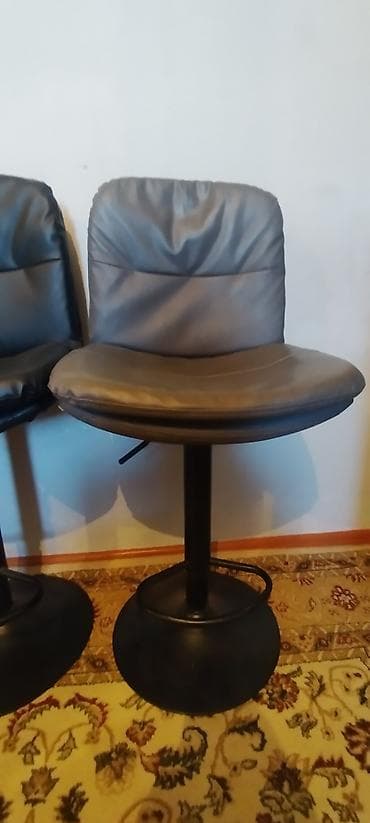 Бизнес үчүн климаттык жабдуулар: Стулья для салонов красоты есть 6 штук lalafo.kg да — 4 Бизнес үчүн климаттык жабдуулар: Стулья для салонов красоты есть 6 штук — 4