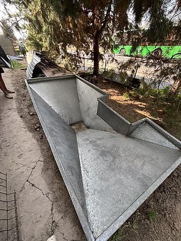 Металлические оцинкованные желоба/лотки для водоотвода и сыпучих lalafo.kg да Металлические оцинкованные желоба/лотки для водоотвода и сыпучих