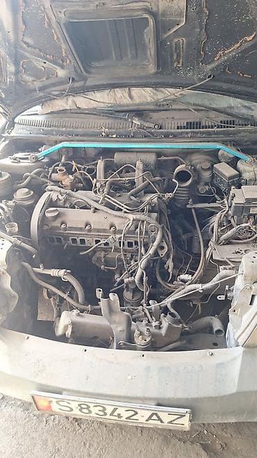 Kia Carnival (первое поколение, дорестайлинг) — минивэн на разбор - at lalafo.kg — 1 Kia Carnival (первое поколение, дорестайлинг) — минивэн на разбор - — 1