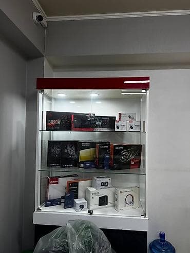 Продаётся мебель (Витрины, Ресепшн). есть ещё столы и стулья at lalafo.kg — 4 Продаётся мебель (Витрины, Ресепшн). есть ещё столы и стулья — 4