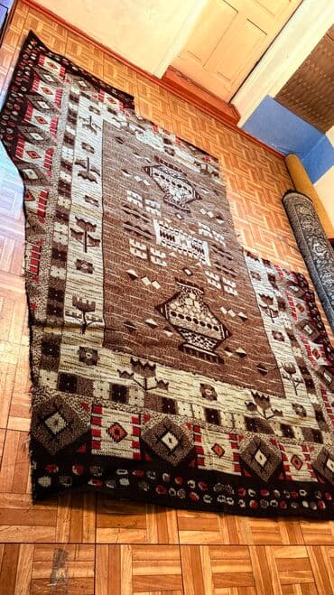 Ковер Б/у, Советский, 200 * 300, Безналичная/наличная оплата at lalafo.kg Ковер Б/у, Советский, 200 * 300, Безналичная/наличная оплата