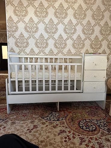 Детская кровать трансформер, Другой тип, цвет - Белый at lalafo.kg Детская кровать трансформер, Другой тип, цвет - Белый