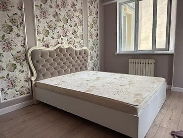 Двуспальная кровать, Б/у, С матрасом, длина - 200 см at lalafo.kg Двуспальная кровать, Б/у, С матрасом, длина - 200 см