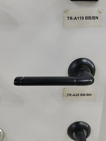 Эшиктин туткасылар: Ручка дверная нажимная TR-A20 BB/BN - Тип: межкомнатная/входная lalafo.kg да — 1 Эшиктин туткасылар: Ручка дверная нажимная TR-A20 BB/BN - Тип: межкомнатная/входная — 1