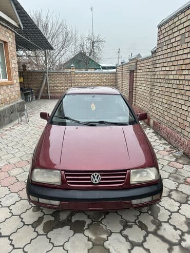 Volkswagen Vento: 1992 г., 1.8 л, Механика, Седан at lalafo.kg Volkswagen Vento: 1992 г., 1.8 л, Механика, Седан