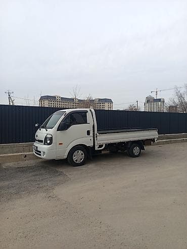 Kia BONGO: 2018 г., 2.5 л, Автомат, Дизель, Бус at lalafo.kg Kia BONGO: 2018 г., 2.5 л, Автомат, Дизель, Бус