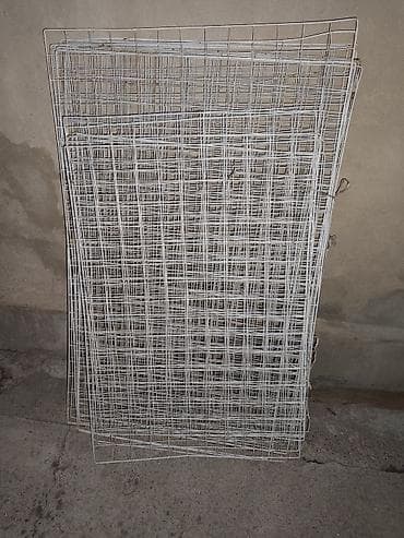 Продаются сетки по 100 сом а также есть крючки для них по 5 сом около at lalafo.kg Продаются сетки по 100 сом а также есть крючки для них по 5 сом около