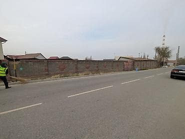 Жил массив кара жыгач продаёться времянка 5сотых газ,вода at lalafo.kg Жил массив кара жыгач продаёться времянка 5сотых газ,вода