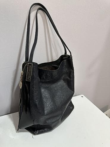 Сумка-тоут женская, черная - Материал: искусственная кожа с тиснением at lalafo.kg Сумка-тоут женская, черная - Материал: искусственная кожа с тиснением